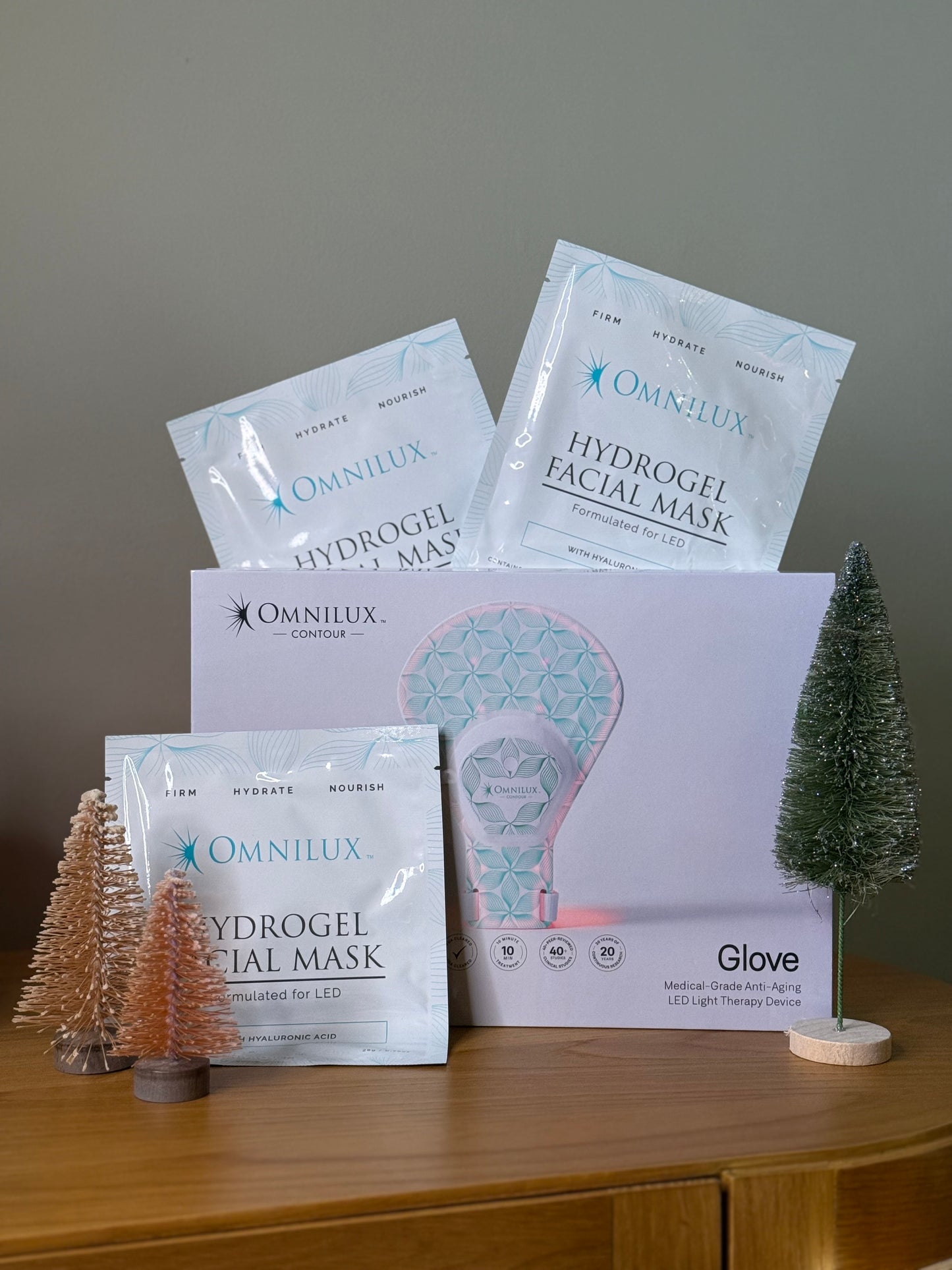 Omnilux Glove Holiday Bundle