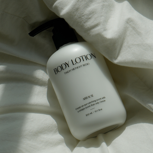 MIDNIGHT REDIO BODY LOTION